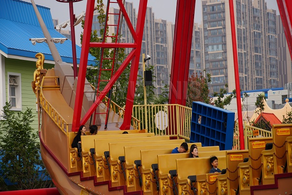 Custom pirate ship ride for sale